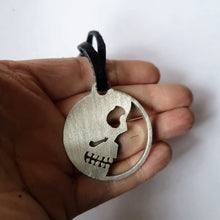 Load image into Gallery viewer, Skull (sideview) Token